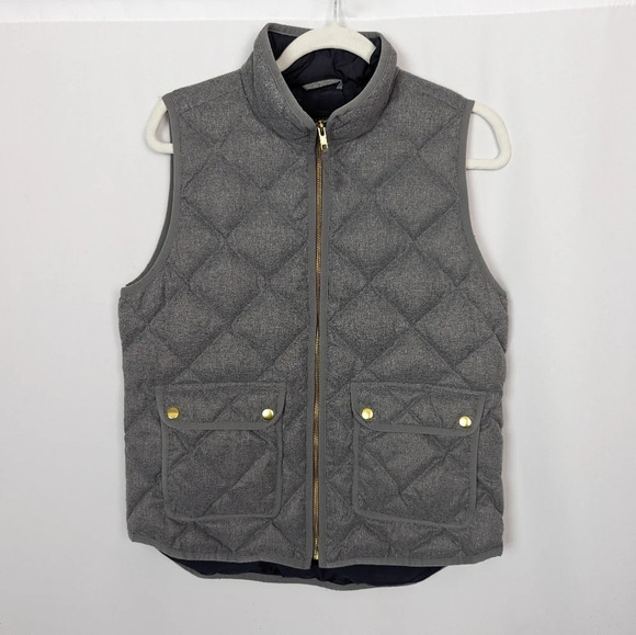 J. Crew Sz. M Outdoors Feather Goose Down Quilted Vest Jacket Equestrian Preppy - Picture 1 of 9